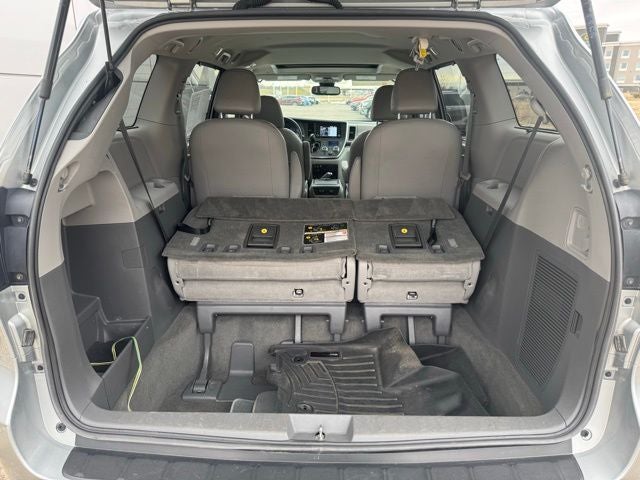 2019 Toyota Sienna XLE 7 Passenger