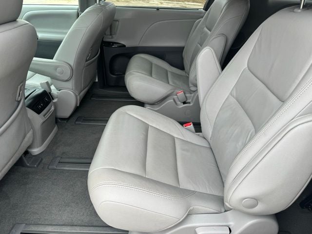 2019 Toyota Sienna XLE 7 Passenger