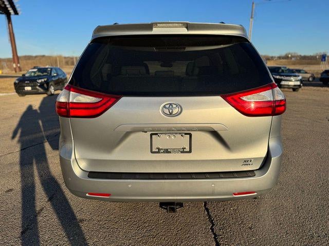 2019 Toyota Sienna XLE 7 Passenger