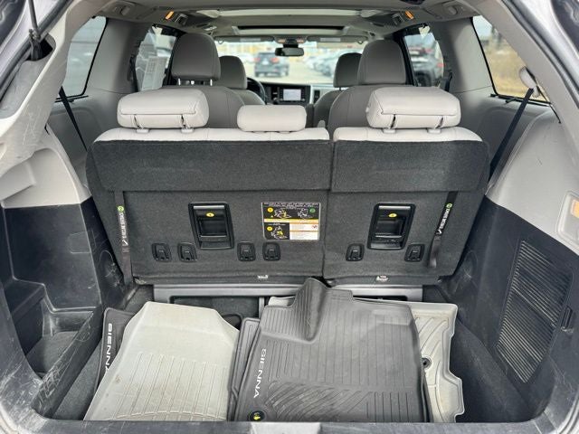 2020 Toyota Sienna Limited 7 Passenger