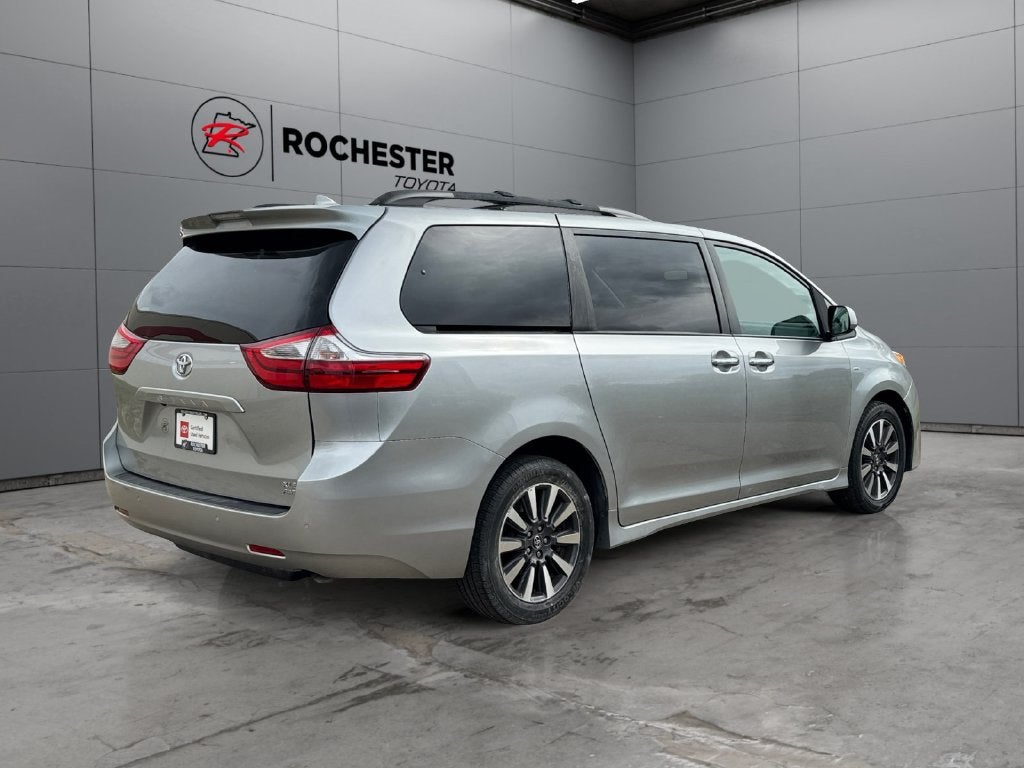 2019 Toyota Sienna XLE 7 Passenger