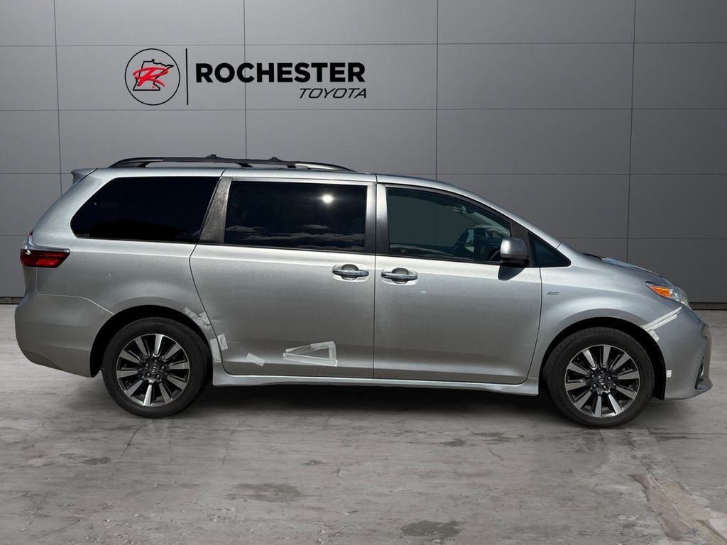 2019 Toyota Sienna XLE 7 Passenger