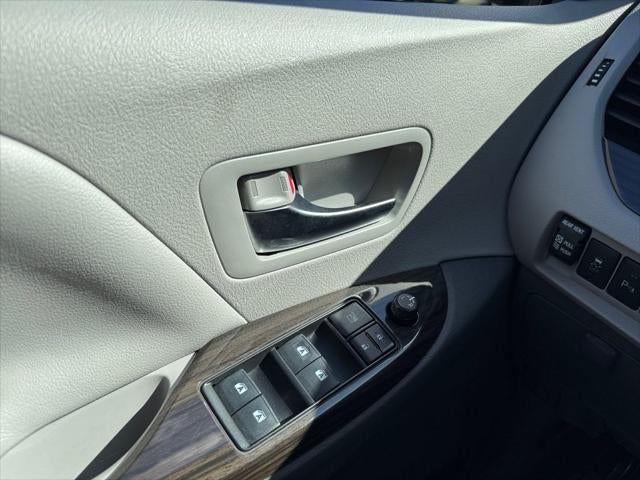 2019 Toyota Sienna XLE 7 Passenger