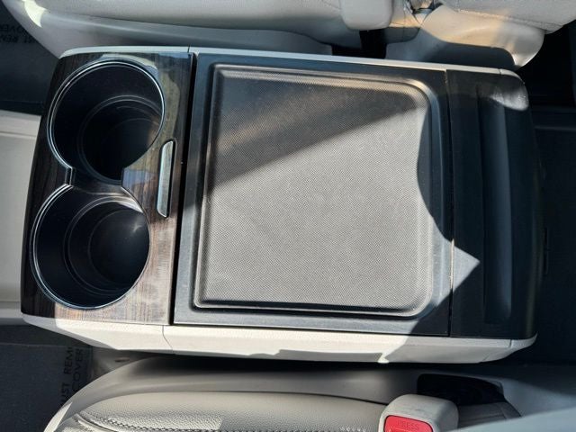 2020 Toyota Sienna XLE 7 Passenger