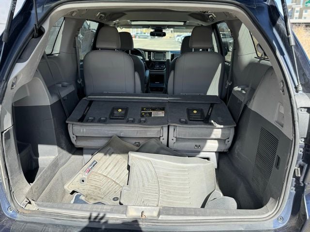 2020 Toyota Sienna XLE 7 Passenger