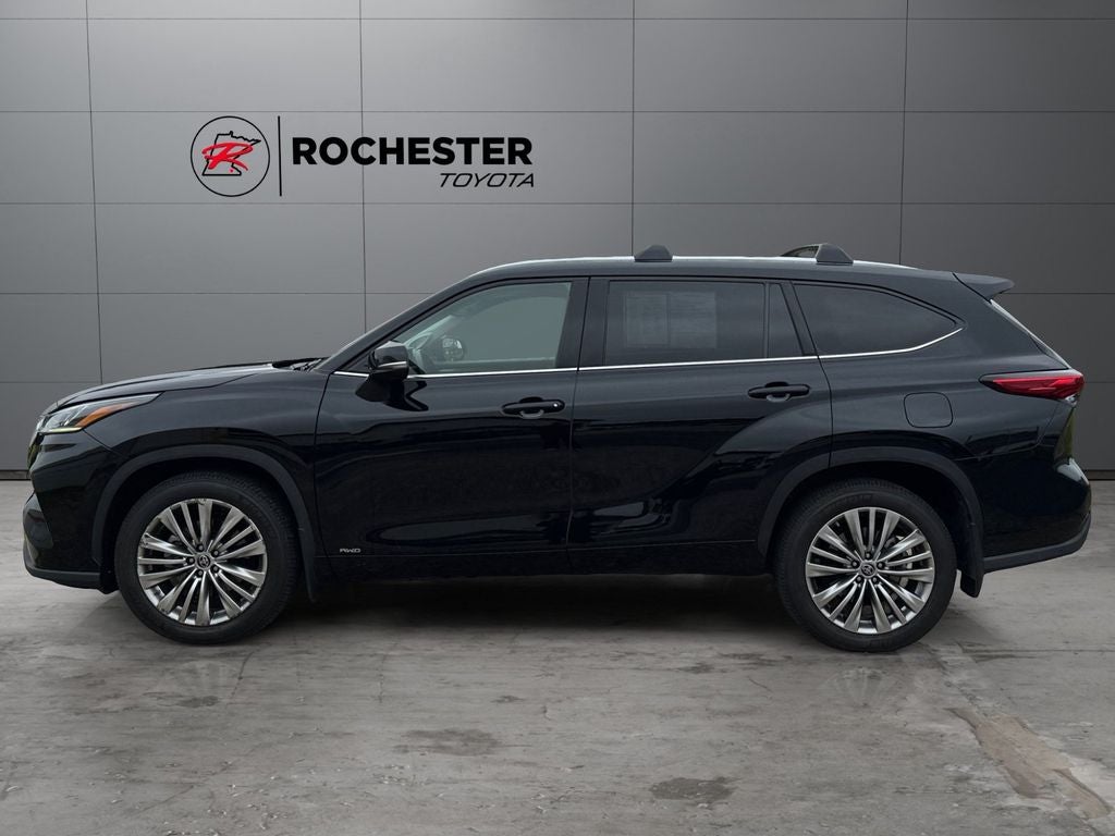 2022 Toyota Highlander Hybrid Platinum AWD