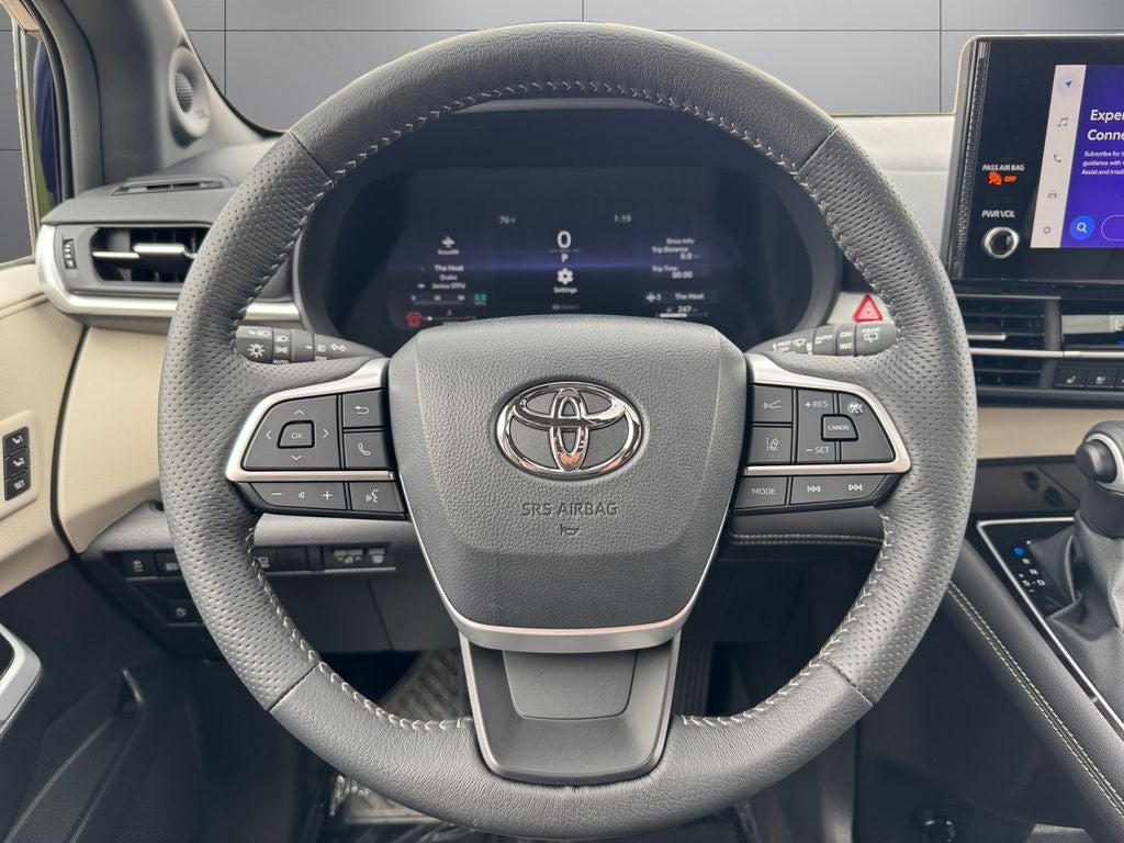 2025 Toyota Sienna Platinum 7 Passenger