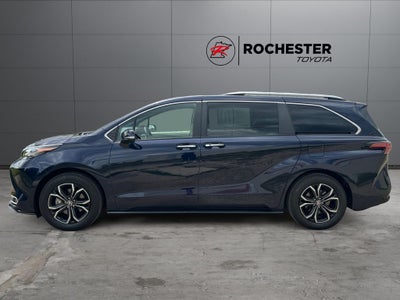 2025 Toyota Sienna Platinum 7 Passenger