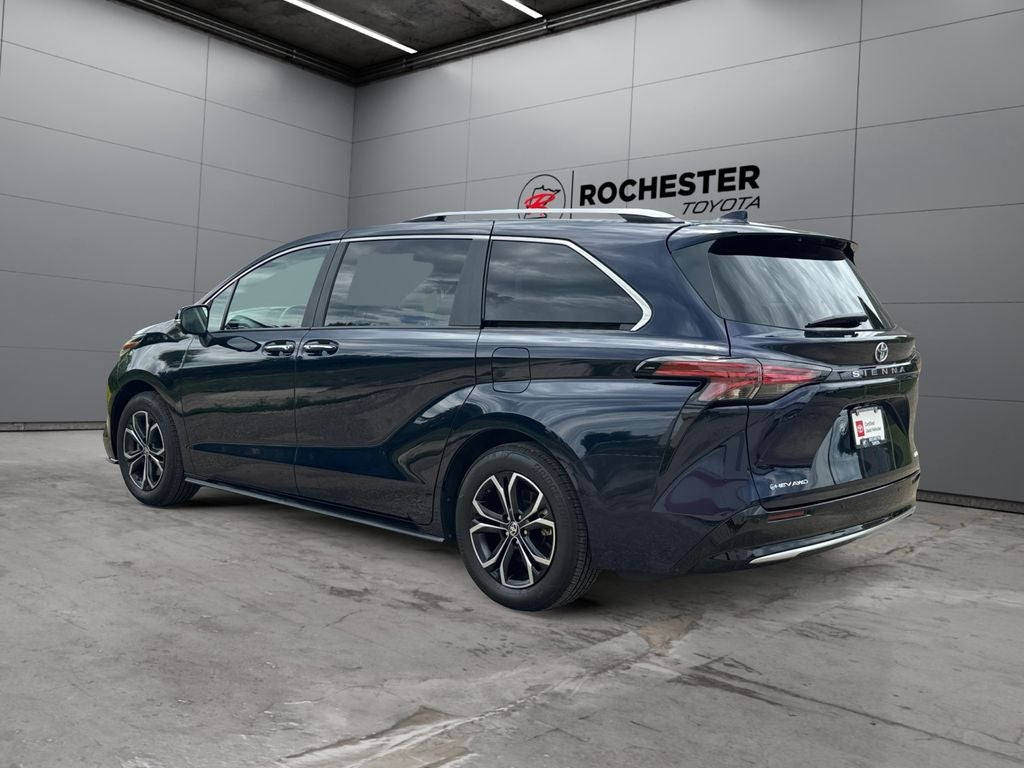 2025 Toyota Sienna Platinum 7 Passenger