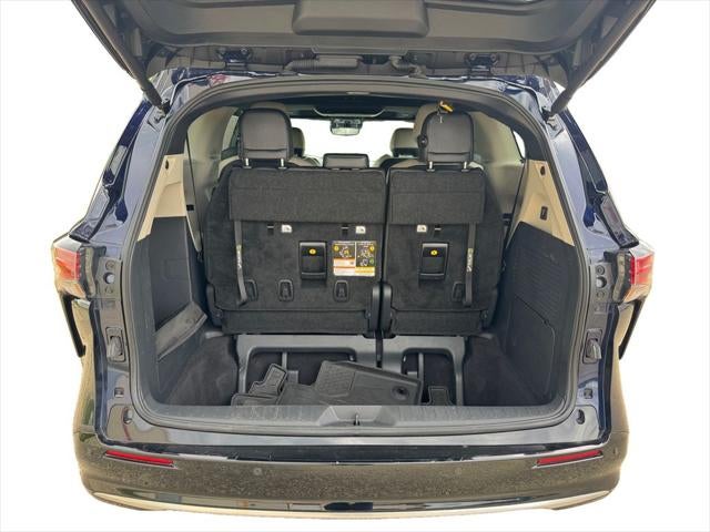 2025 Toyota Sienna Platinum 7 Passenger