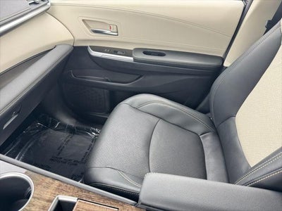 2025 Toyota Sienna Platinum 7 Passenger