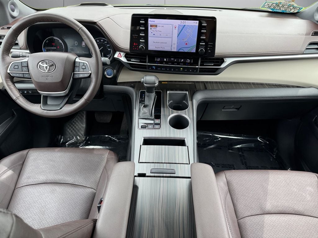 2024 Toyota Sienna Platinum 7 Passenger