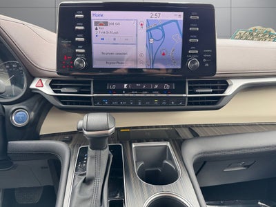 2024 Toyota Sienna Platinum 7 Passenger