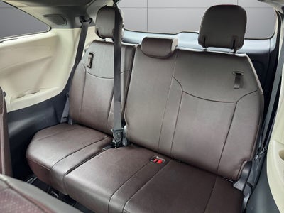 2024 Toyota Sienna Platinum 7 Passenger