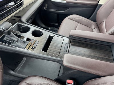 2024 Toyota Sienna Platinum 7 Passenger