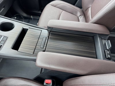 2024 Toyota Sienna Platinum 7 Passenger
