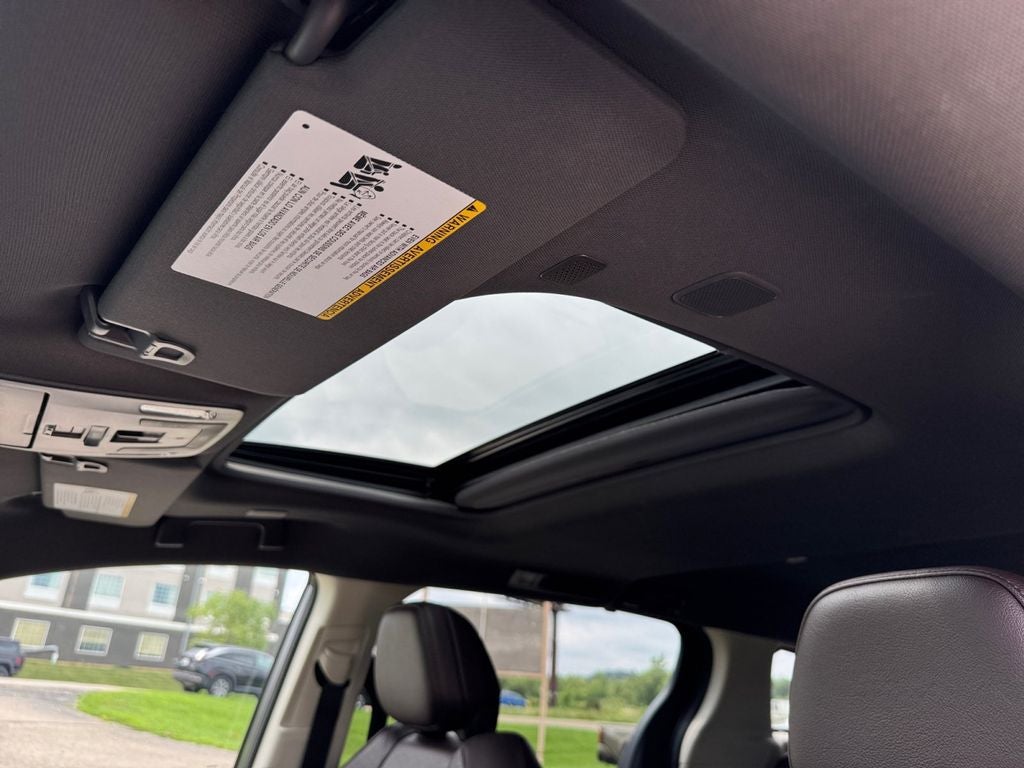 2024 Toyota Sienna Platinum 7 Passenger