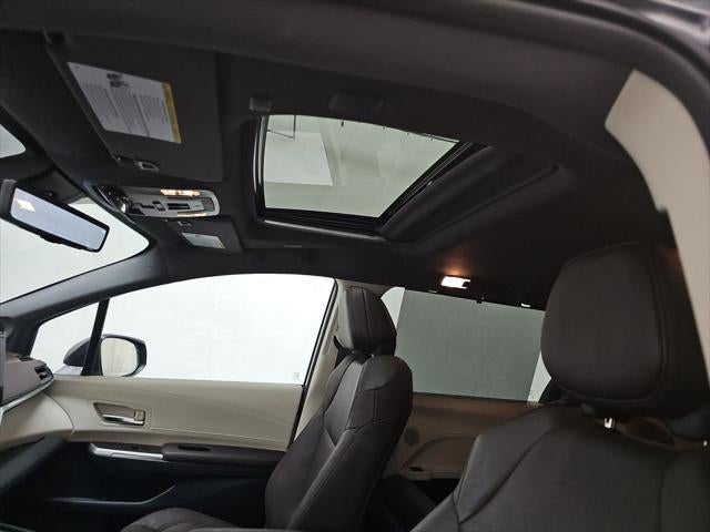 2024 Toyota Sienna Platinum 7 Passenger