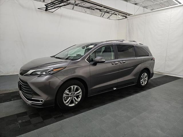 2024 Toyota Sienna Platinum 7 Passenger