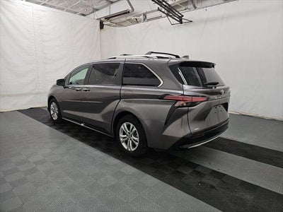 2024 Toyota Sienna Platinum 7 Passenger