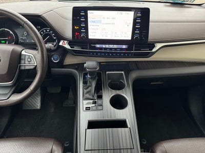 2021 Toyota Sienna Platinum 7 Passenger