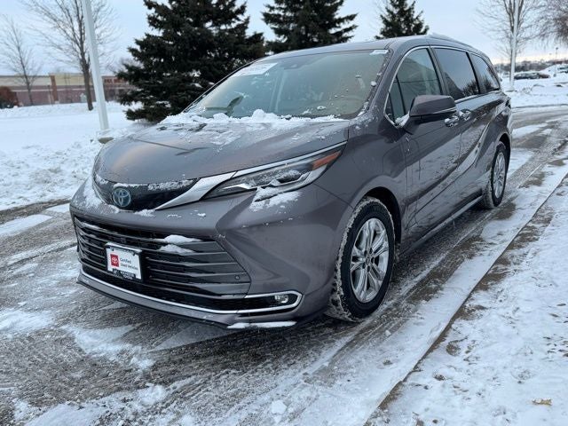 2021 Toyota Sienna Platinum 7 Passenger