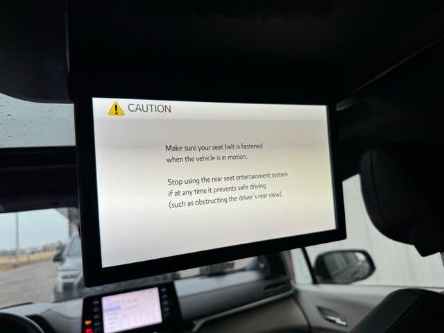 2021 Toyota Sienna Platinum 7 Passenger