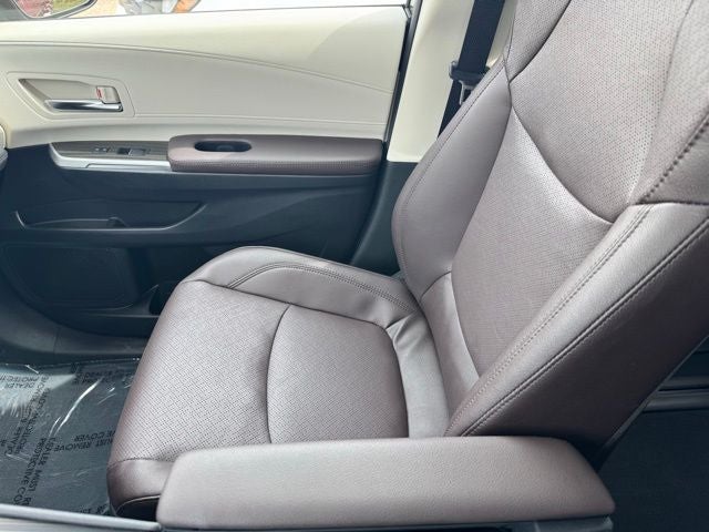 2024 Toyota Sienna Platinum 7 Passenger