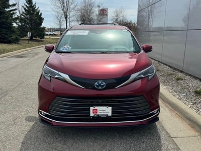 2024 Toyota Sienna Platinum 7 Passenger