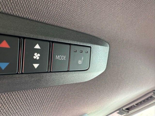 2024 Toyota Sienna Platinum 7 Passenger