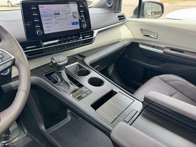 2024 Toyota Sienna Platinum 7 Passenger