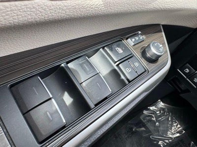 2024 Toyota Sienna Platinum 7 Passenger