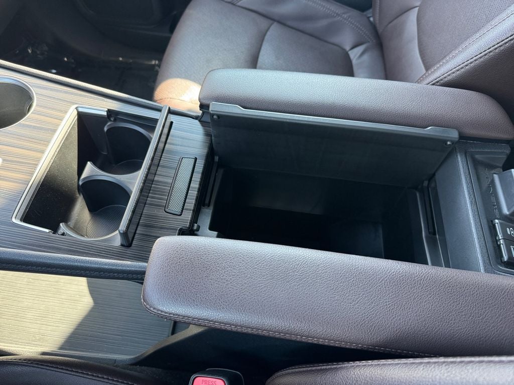 2022 Toyota Sienna Platinum 7 Passenger