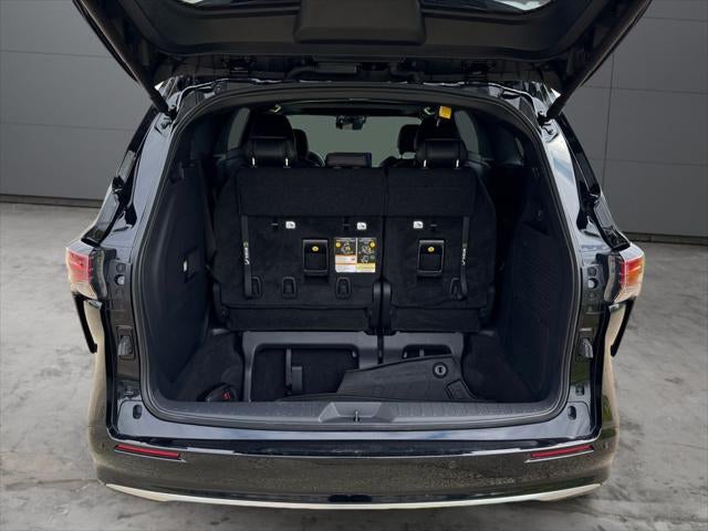 2026 Toyota Sienna Platinum 7 Passenger