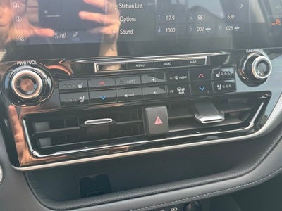 2022 Toyota Highlander Platinum AWD