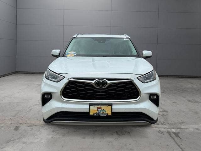 2022 Toyota Highlander Platinum AWD