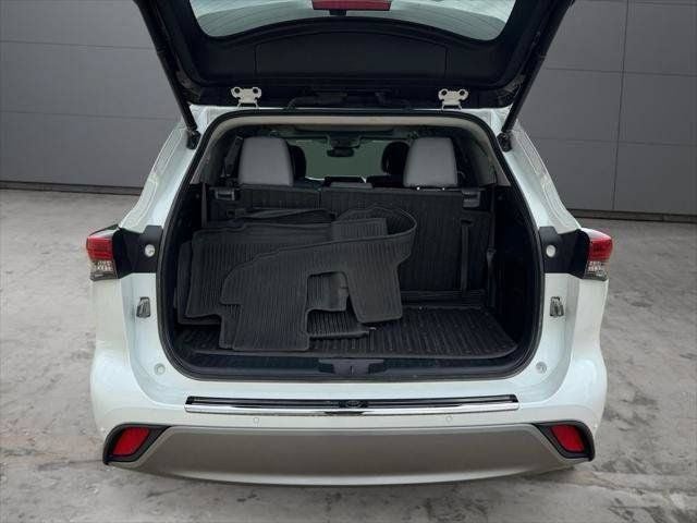 2022 Toyota Highlander Platinum AWD