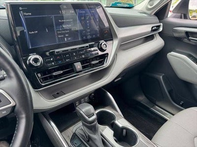 2022 Toyota Highlander Platinum AWD