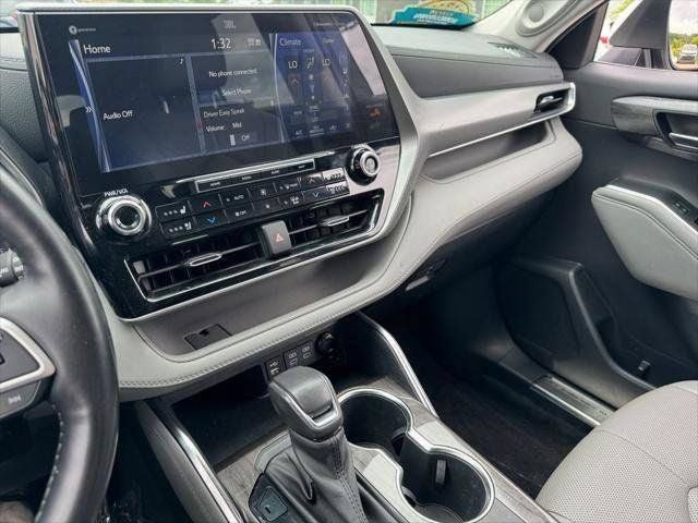 2022 Toyota Highlander Platinum AWD