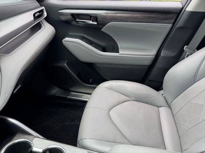 2022 Toyota Highlander Platinum AWD