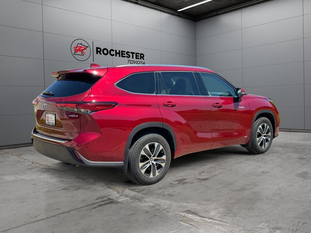 2020 Toyota Highlander Hybrid XLE AWD