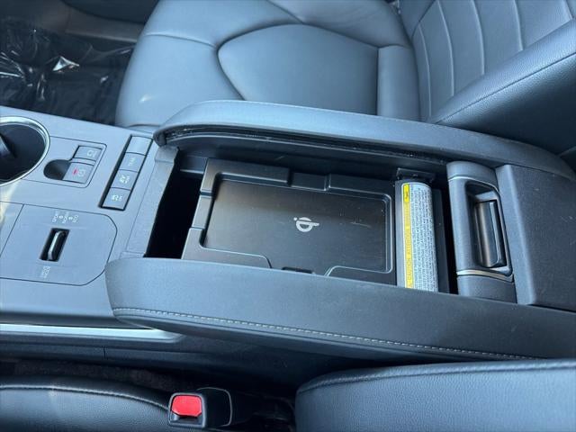 2020 Toyota Highlander Hybrid XLE AWD
