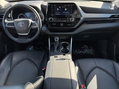 2022 Toyota Highlander Hybrid XLE AWD
