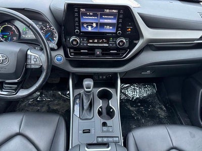 2020 Toyota Highlander Hybrid XLE AWD