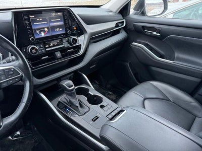 2020 Toyota Highlander Hybrid XLE AWD