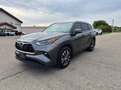 2021 Toyota Highlander Hybrid XLE AWD