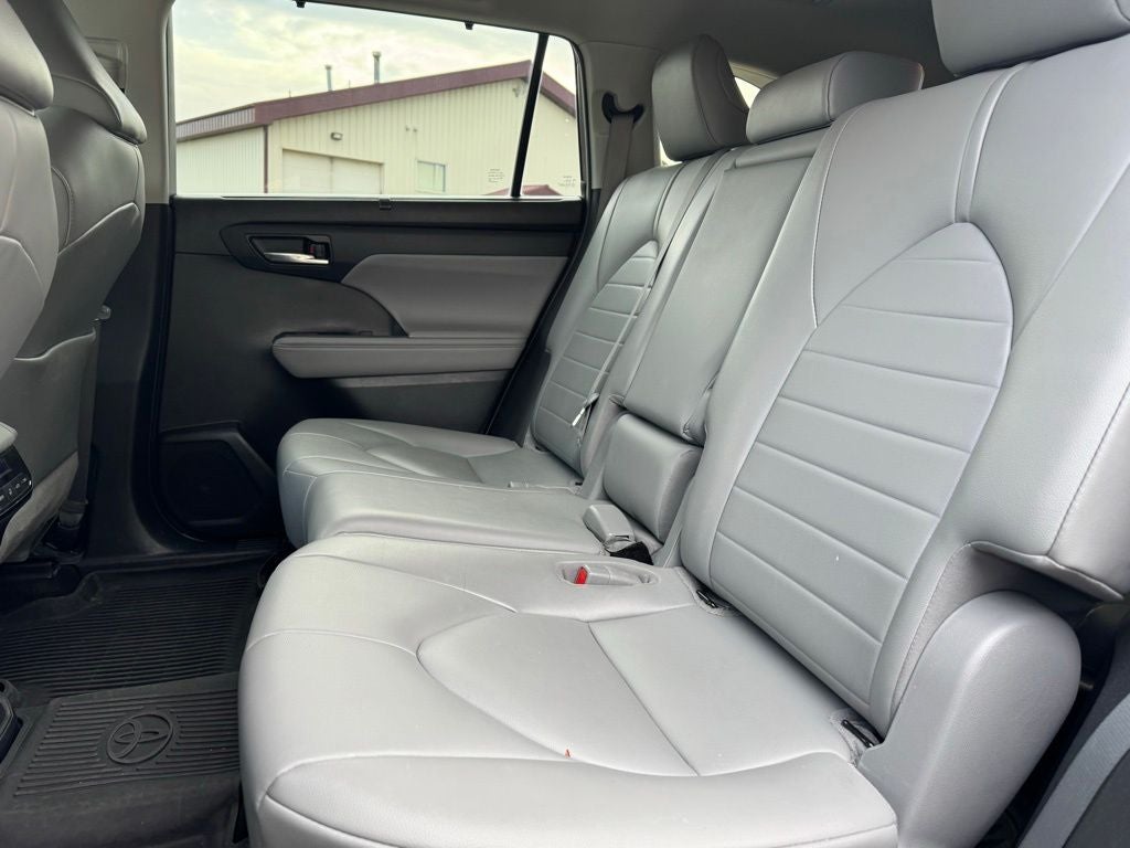 2021 Toyota Highlander Hybrid XLE AWD