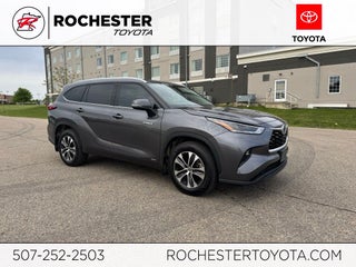 2021 Toyota Highlander Hybrid XLE AWD