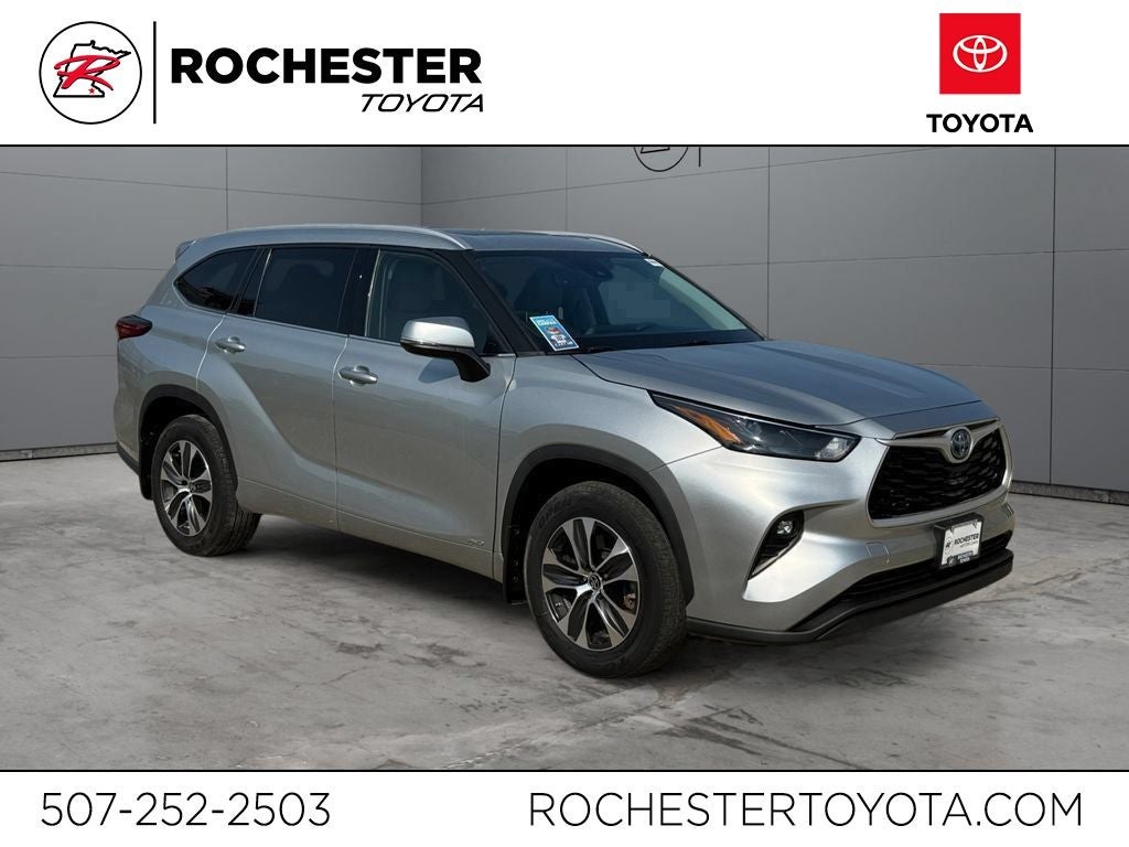 2022 Toyota Highlander Hybrid XLE AWD