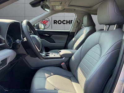 2022 Toyota Highlander Hybrid XLE AWD